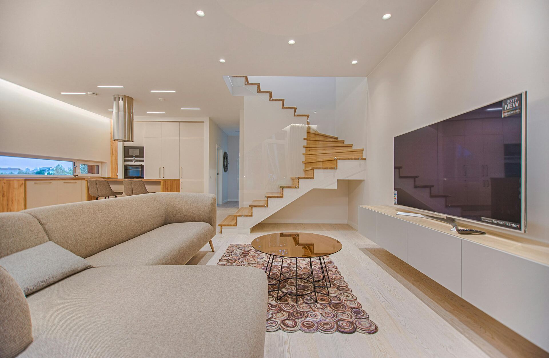 Bright, freshly cleaned modern living room